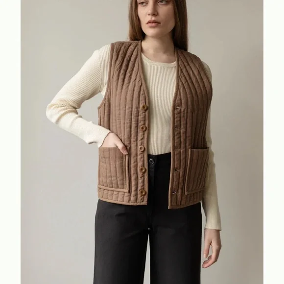 First Rite Vest - Picture 2 of 4